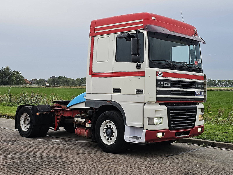 DAF XF 95.380 SPACECAB EURO 2 - Τράκτορας: φωτογραφία 5 DAF XF 95.380 SPACECAB EURO 2 - Τράκτορας: φωτογραφία 5