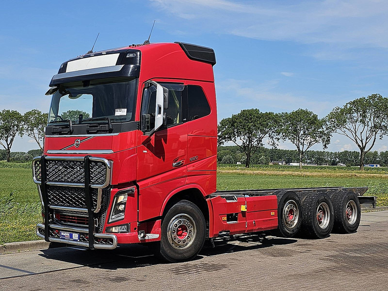 Volvo FH 650 8X4 RETARDER - Φορτηγό σασί: φωτογραφία 2 Volvo FH 650 8X4 RETARDER - Φορτηγό σασί: φωτογραφία 2
