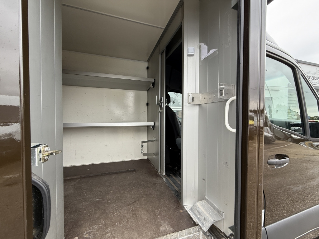 Mercedes-Benz Sprinter 315 CDI Klima Kamera UPS-Integralkoffer - Επαγγελματικό αυτοκίνητο κόφα: φωτογραφία 5 Mercedes-Benz Sprinter 315 CDI Klima Kamera UPS-Integralkoffer - Επαγγελματικό αυτοκίνητο κόφα: φωτογραφία 5