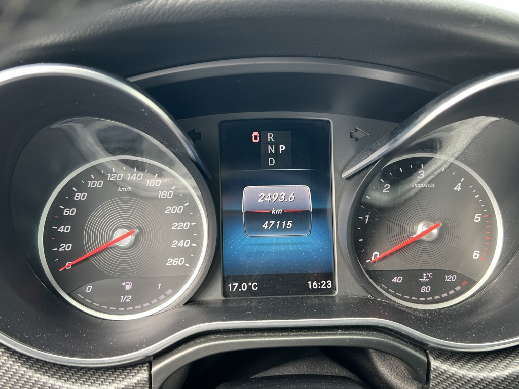 Mercedes-Benz V 300 d AVANTGARDE AMG line kompakt Burmester - Αυτοκίνητο: φωτογραφία 4 Mercedes-Benz V 300 d AVANTGARDE AMG line kompakt Burmester - Αυτοκίνητο: φωτογραφία 4