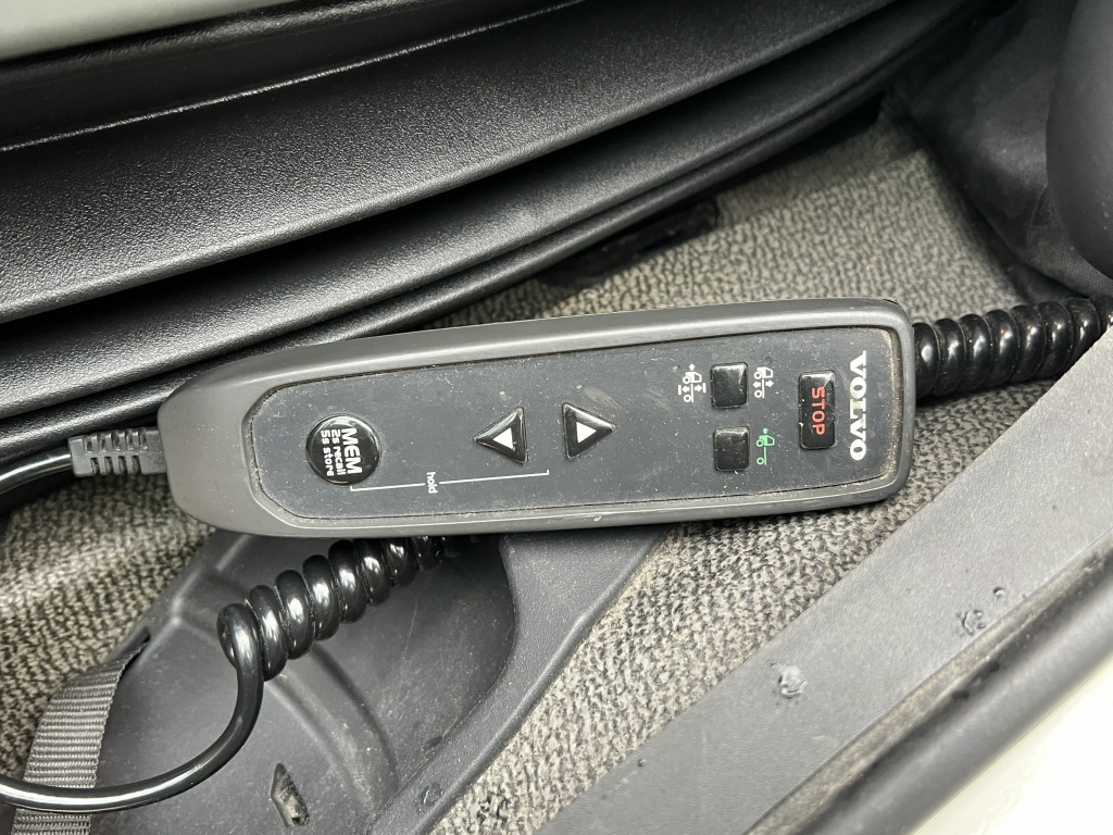 Volvo FL 260 7,2m LBW Klima Tempomat AHK Orig. 125'km - Φορτηγό μουσαμάς: φωτογραφία 5 Volvo FL 260 7,2m LBW Klima Tempomat AHK Orig. 125'km - Φορτηγό μουσαμάς: φωτογραφία 5