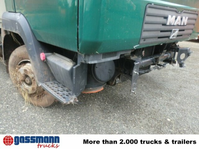 MAN L33 8.180 C 4x2, Unfallfahrzeug mit - Φορτηγό κόφα: φωτογραφία 4 MAN L33 8.180 C 4x2, Unfallfahrzeug mit - Φορτηγό κόφα: φωτογραφία 4