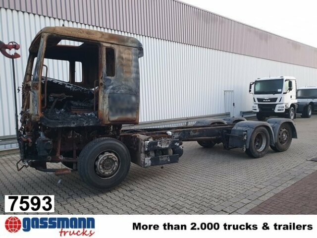 MAN TGA 26.440 6x2 BL Brandschaden - Φορτηγό σασί: φωτογραφία 1 MAN TGA 26.440 6x2 BL Brandschaden - Φορτηγό σασί: φωτογραφία 1