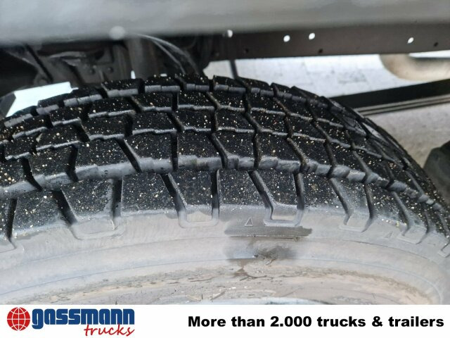 Mercedes-Benz 711 D 4x2 Doka, LF 8 - Πυροσβεστικό όχημα: φωτογραφία 3 Mercedes-Benz 711 D 4x2 Doka, LF 8 - Πυροσβεστικό όχημα: φωτογραφία 3