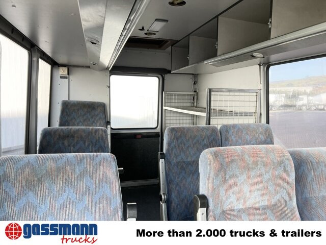 Mercedes-Benz 711 D-KA 4x2, Standklima, 11-Sitze, 2 x on stock - Μικρό λεωφορείο, Επιβατικό βαν: φωτογραφία 5 Mercedes-Benz 711 D-KA 4x2, Standklima, 11-Sitze, 2 x on stock - Μικρό λεωφορείο, Επιβατικό βαν: φωτογραφία 5