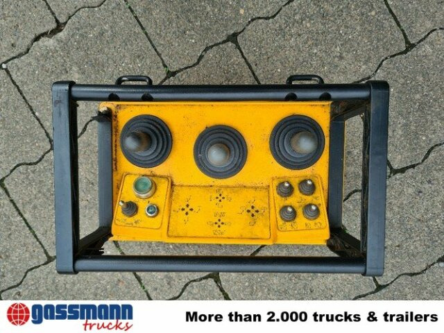 Mercedes-Benz Axor 1828 AK 4x4, Winterdienstausstattung, Kran - Φορτηγό ανατρεπόμενο, Φορτηγό με γερανό: φωτογραφία 2 Mercedes-Benz Axor 1828 AK 4x4, Winterdienstausstattung, Kran - Φορτηγό ανατρεπόμενο, Φορτηγό με γερανό: φωτογραφία 2