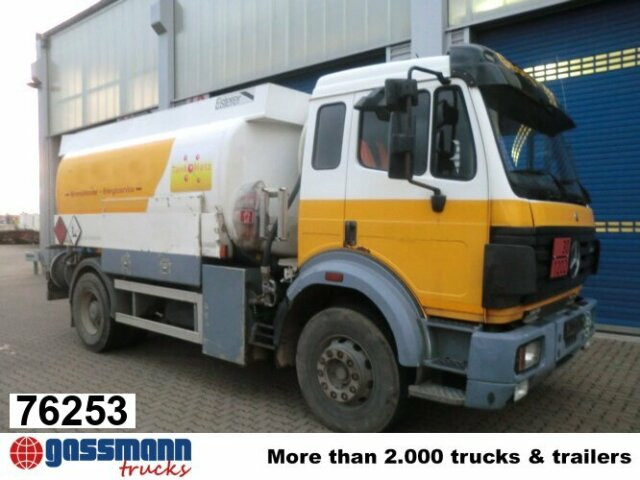 Mercedes-Benz SK 1824 L 4x2, Esterer Tankaufbau ca. 13.100l, 2 - Φορτηγό βυτιοφόρο: φωτογραφία 1 Mercedes-Benz SK 1824 L 4x2, Esterer Tankaufbau ca. 13.100l, 2 - Φορτηγό βυτιοφόρο: φωτογραφία 1
