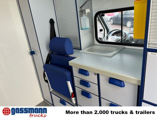 Mercedes-Benz Sprinter 313 CDI 4x2, Rettungswagen - Βαν: φωτογραφία 3 Mercedes-Benz Sprinter 313 CDI 4x2, Rettungswagen - Βαν: φωτογραφία 3
