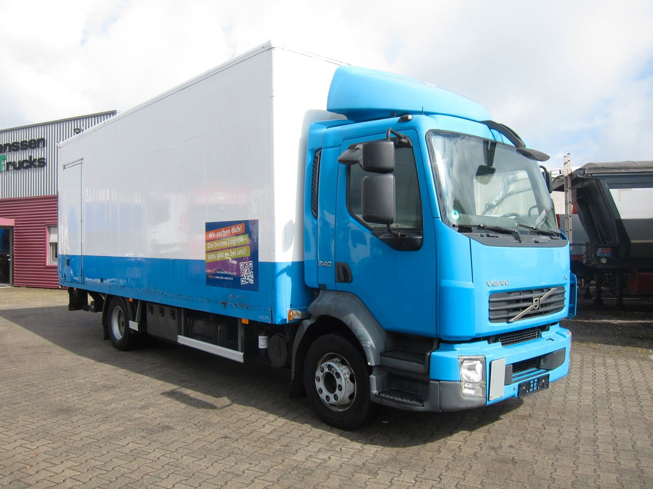 Volvo FL 240 12T Koffer KBW Manual - Φορτηγό κόφα: φωτογραφία 1 Volvo FL 240 12T Koffer KBW Manual - Φορτηγό κόφα: φωτογραφία 1