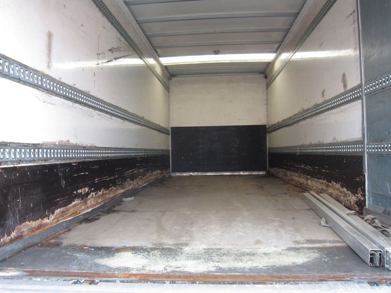 Φορτηγό κόφα Volvo FL 240 12T Koffer KBW Manual: φωτογραφία 10 Φορτηγό κόφα Volvo FL 240 12T Koffer KBW Manual: φωτογραφία 10