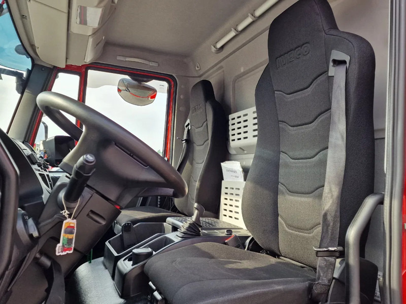 Φορτηγό κόφα Iveco Eurocargo 75-190 Isotherm box - Zepro loadlift - Low KM - Airco - Euro 6: φωτογραφία 13 Φορτηγό κόφα Iveco Eurocargo 75-190 Isotherm box - Zepro loadlift - Low KM - Airco - Euro 6: φωτογραφία 13