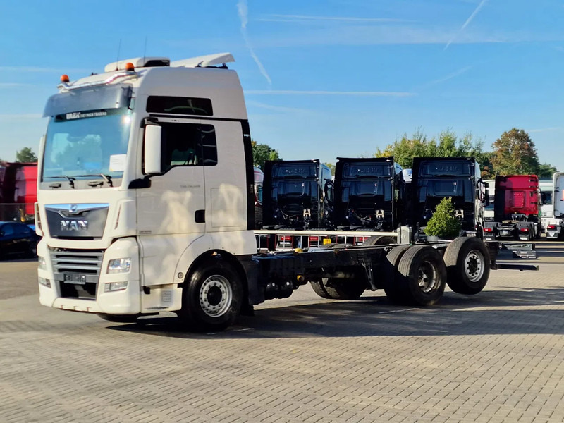 MAN TGX 26.500 6x2 XXL - Chassis - Full air - Night clima - AS Tronic - - Φορτηγό σασί: φωτογραφία 3 MAN TGX 26.500 6x2 XXL - Chassis - Full air - Night clima - AS Tronic - - Φορτηγό σασί: φωτογραφία 3