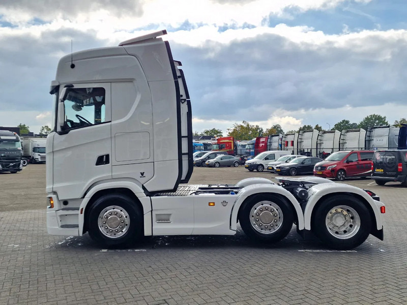 Scania 770S V8 NGS Highline 6x2/4 - New - Old dashboard - Full spec - Retarder - Night clima - Led - Leather - Navi - Τράκτορας: φωτογραφία 4 Scania 770S V8 NGS Highline 6x2/4 - New - Old dashboard - Full spec - Retarder - Night clima - Led - Leather - Navi - Τράκτορας: φωτογραφία 4
