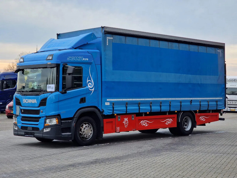 Scania P370 4x2 Tautliner 4x2 - Loadlift - Full air - Navi - Fridge - Φορτηγό μουσαμάς: φωτογραφία 3 Scania P370 4x2 Tautliner 4x2 - Loadlift - Full air - Navi - Fridge - Φορτηγό μουσαμάς: φωτογραφία 3