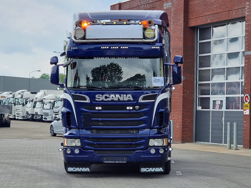 Scania R560 V8 Highline 6x2 - Show truck - Manual gearbox - 2.90 WB - PTO/Hydraulic - Double glazed - Τράκτορας: φωτογραφία 2 Scania R560 V8 Highline 6x2 - Show truck - Manual gearbox - 2.90 WB - PTO/Hydraulic - Double glazed - Τράκτορας: φωτογραφία 2
