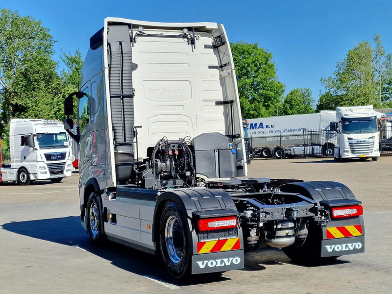Volvo FH 13.500 Globetrotter XL 4x2 - NEW - Full spec - I parkcool - Full air - - Τράκτορας: φωτογραφία 5 Volvo FH 13.500 Globetrotter XL 4x2 - NEW - Full spec - I parkcool - Full air - - Τράκτορας: φωτογραφία 5