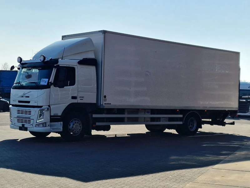 Volvo FM 330 4x2 - Carrier MT 18 Frigo - Loadlift - Full air - Sleepercab - Φορτηγό ψυγείο: φωτογραφία 3 Volvo FM 330 4x2 - Carrier MT 18 Frigo - Loadlift - Full air - Sleepercab - Φορτηγό ψυγείο: φωτογραφία 3