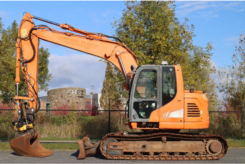 Doosan DX140LCR-3 | DX 140 LCR-3 | TILT ROTATOR | BUCKET | DOZERBLADE - Ερπυστριοφόρος εκσκαφέας: φωτογραφία 1 Doosan DX140LCR-3 | DX 140 LCR-3 | TILT ROTATOR | BUCKET | DOZERBLADE - Ερπυστριοφόρος εκσκαφέας: φωτογραφία 1
