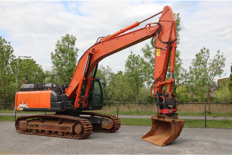 Hitachi ZX300 LC-6 | ROTOTILT | BUCKET | GPS - Ερπυστριοφόρος εκσκαφέας: φωτογραφία 5 Hitachi ZX300 LC-6 | ROTOTILT | BUCKET | GPS - Ερπυστριοφόρος εκσκαφέας: φωτογραφία 5