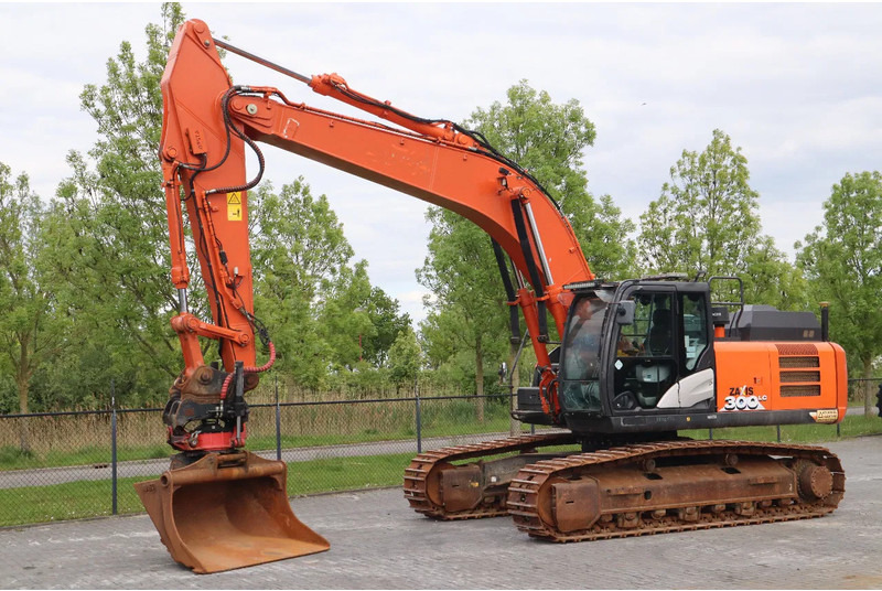 Hitachi ZX300 LC-6 | ROTOTILT | BUCKET | GPS - Ερπυστριοφόρος εκσκαφέας: φωτογραφία 2 Hitachi ZX300 LC-6 | ROTOTILT | BUCKET | GPS - Ερπυστριοφόρος εκσκαφέας: φωτογραφία 2
