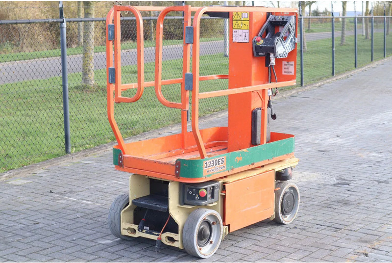 JLG 1230 ES | 5.6 METER | 230 KG - Τηλεσκοπικό ανυψωτικό: φωτογραφία 2 JLG 1230 ES | 5.6 METER | 230 KG - Τηλεσκοπικό ανυψωτικό: φωτογραφία 2