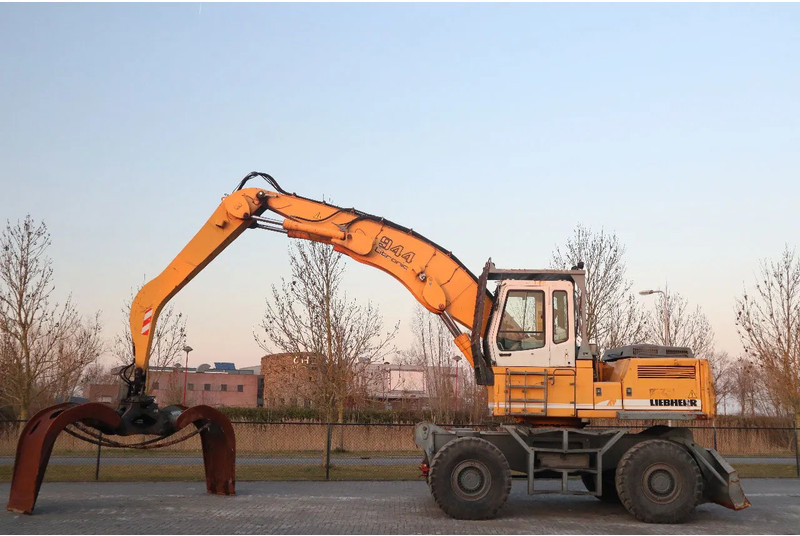 Liebherr A944 B HD | LOG GRAPPLE | HOLZGREIFER | TIMBER - Συλλεκτική μηχανή - forest harvester: φωτογραφία 1 Liebherr A944 B HD | LOG GRAPPLE | HOLZGREIFER | TIMBER - Συλλεκτική μηχανή - forest harvester: φωτογραφία 1
