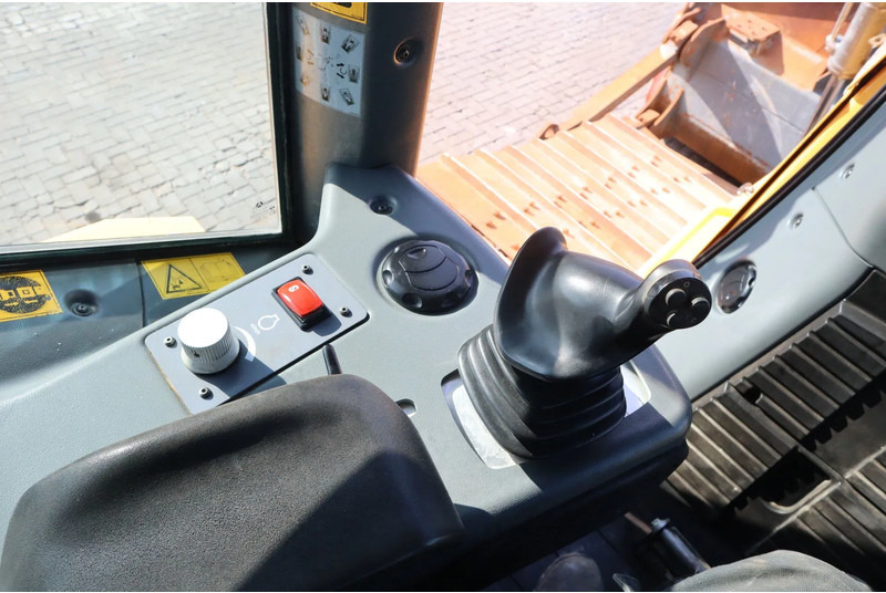 Μπουλντόζα Liebherr PR736 LGP | AIRCO | LOW HOURS!: φωτογραφία 19 Μπουλντόζα Liebherr PR736 LGP | AIRCO | LOW HOURS!: φωτογραφία 19