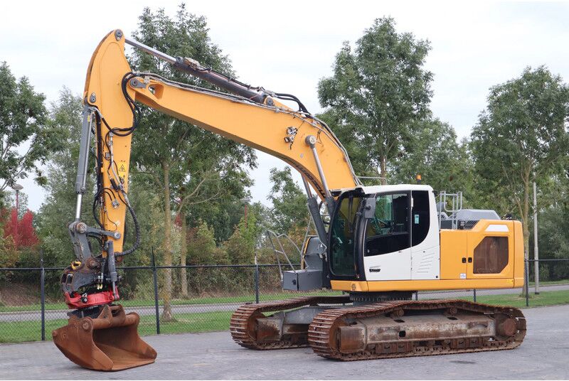 Liebherr R924 WLC | ROTOTILT R8 | BUCKET | - Ερπυστριοφόρος εκσκαφέας: φωτογραφία 2 Liebherr R924 WLC | ROTOTILT R8 | BUCKET | - Ερπυστριοφόρος εκσκαφέας: φωτογραφία 2