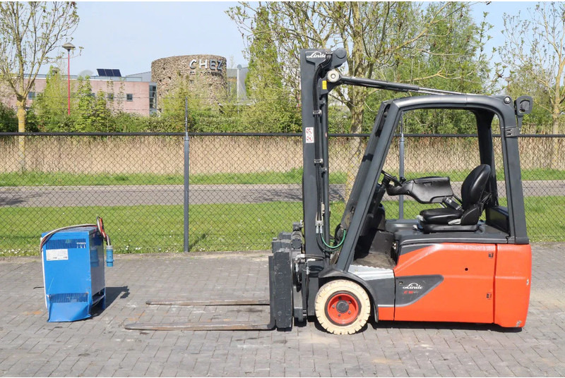 Linde E18 -02 | ROTATOR FORKS | SIDESHIFT - Ηλεκτροκίνητο περονοφόρο: φωτογραφία 1 Linde E18 -02 | ROTATOR FORKS | SIDESHIFT - Ηλεκτροκίνητο περονοφόρο: φωτογραφία 1