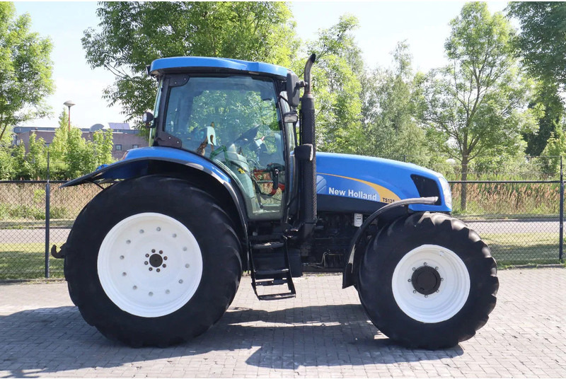 New Holland TS135A | 40 KM/H | 4X4 | SUPERSTEER - Τρακτέρ: φωτογραφία 4 New Holland TS135A | 40 KM/H | 4X4 | SUPERSTEER - Τρακτέρ: φωτογραφία 4