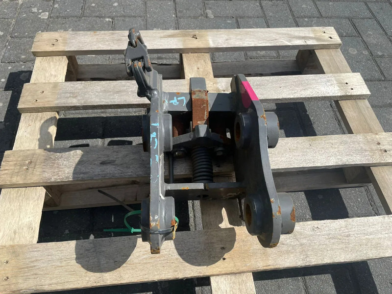 SMP S60 | HALF-AUTO QUICK COUPLER | SNELWISSEL | VOLVO EC18 - Ψαλίδι υδραυλικό για Κατασκευή μηχανήματα: φωτογραφία 4 SMP S60 | HALF-AUTO QUICK COUPLER | SNELWISSEL | VOLVO EC18 - Ψαλίδι υδραυλικό για Κατασκευή μηχανήματα: φωτογραφία 4