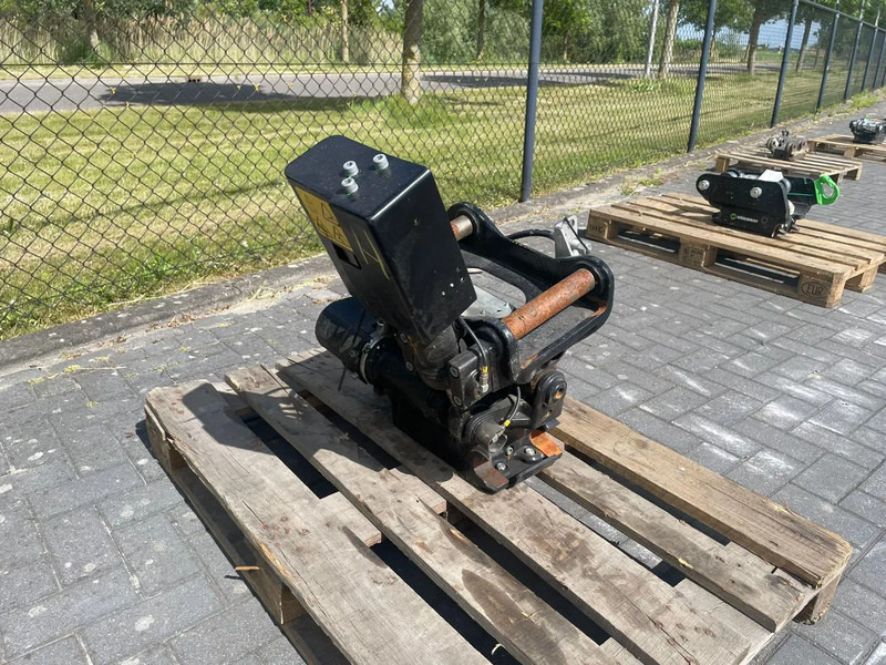 STEELWRIST STEELWRIST X06 S40 | TILT ROTATOR | VLS | FPL | RF | NEW / UNUSED - Σύστημα tiltrotator για Κατασκευή μηχανήματα: φωτογραφία 3 STEELWRIST STEELWRIST X06 S40 | TILT ROTATOR | VLS | FPL | RF | NEW / UNUSED - Σύστημα tiltrotator για Κατασκευή μηχανήματα: φωτογραφία 3
