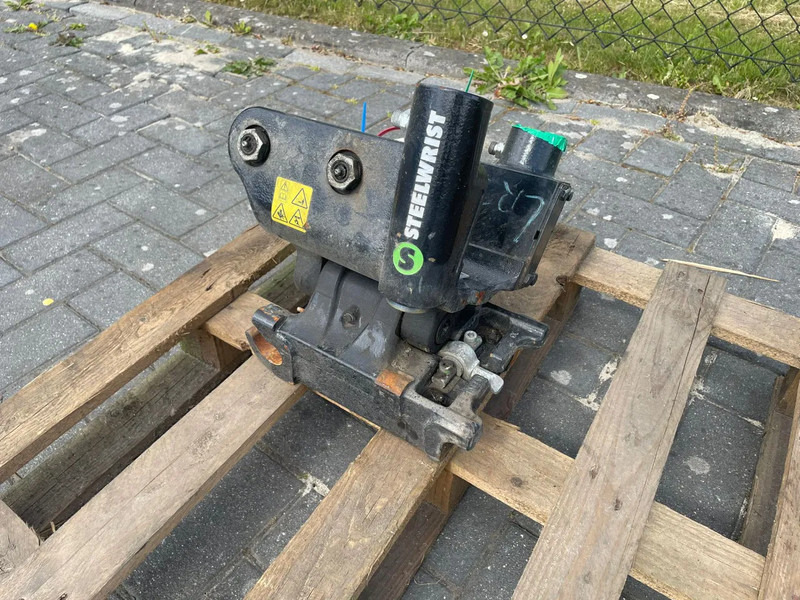 STEELWRIST TCX S30 - 180 MEC | TILT COUPLER | TILTING COUPLER | NEW / UNUSED - Σύστημα tiltrotator για Κατασκευή μηχανήματα: φωτογραφία 1 STEELWRIST TCX S30 - 180 MEC | TILT COUPLER | TILTING COUPLER | NEW / UNUSED - Σύστημα tiltrotator για Κατασκευή μηχανήματα: φωτογραφία 1