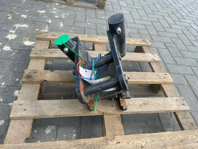 STEELWRIST TCX S30 - 180 MEC | TILT COUPLER | TILTING COUPLER | NEW / UNUSED - Σύστημα tiltrotator για Κατασκευή μηχανήματα: φωτογραφία 5 STEELWRIST TCX S30 - 180 MEC | TILT COUPLER | TILTING COUPLER | NEW / UNUSED - Σύστημα tiltrotator για Κατασκευή μηχανήματα: φωτογραφία 5