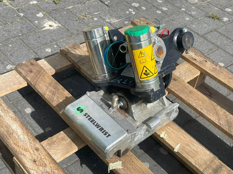 STEELWRIST TMX S30 -180HA | TILT QUICKCOUPLER | TILTING COUPLER | NEW - Σύστημα tiltrotator για Κατασκευή μηχανήματα: φωτογραφία 3 STEELWRIST TMX S30 -180HA | TILT QUICKCOUPLER | TILTING COUPLER | NEW - Σύστημα tiltrotator για Κατασκευή μηχανήματα: φωτογραφία 3