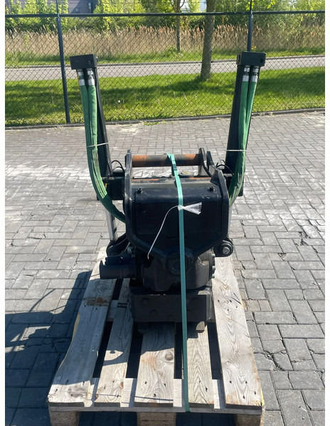 STEELWRIST X18 SQ60-5 | S60 | OILQUICK SYSTEM | CLS - Σύστημα tiltrotator για Κατασκευή μηχανήματα: φωτογραφία 2 STEELWRIST X18 SQ60-5 | S60 | OILQUICK SYSTEM | CLS - Σύστημα tiltrotator για Κατασκευή μηχανήματα: φωτογραφία 2