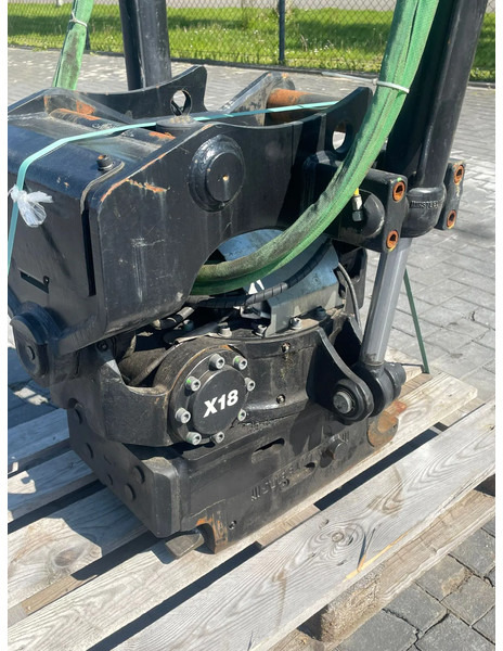 STEELWRIST X18 SQ60-5 | S60 | OILQUICK SYSTEM | CLS - Σύστημα tiltrotator για Κατασκευή μηχανήματα: φωτογραφία 4 STEELWRIST X18 SQ60-5 | S60 | OILQUICK SYSTEM | CLS - Σύστημα tiltrotator για Κατασκευή μηχανήματα: φωτογραφία 4