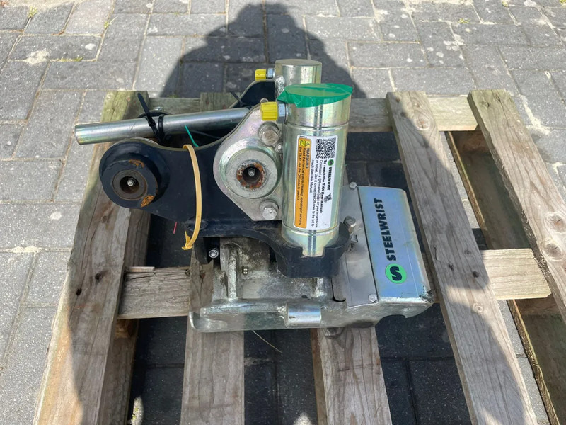 Sanderson STEELWRIST TMX S30 -180HA | TILT QUICKCOUPLER | TILTING COUPLER | NEW - Σύστημα tiltrotator για Κατασκευή μηχανήματα: φωτογραφία 2 Sanderson STEELWRIST TMX S30 -180HA | TILT QUICKCOUPLER | TILTING COUPLER | NEW - Σύστημα tiltrotator για Κατασκευή μηχανήματα: φωτογραφία 2