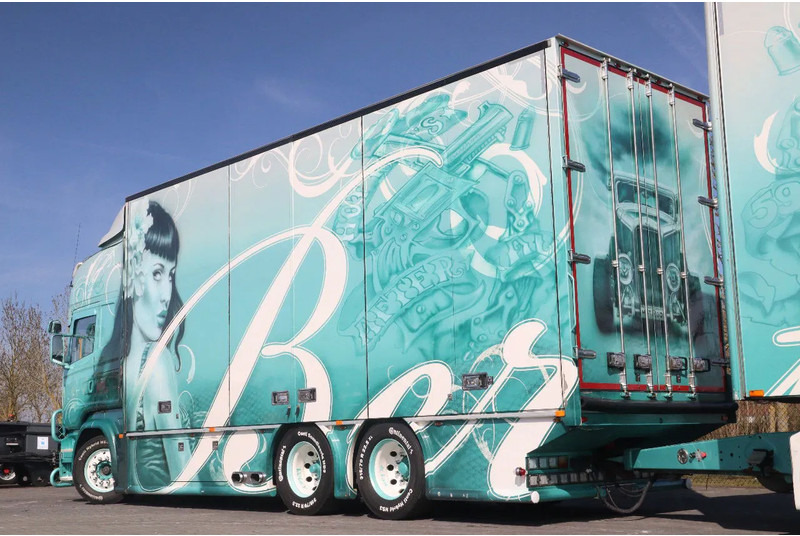 Scania R560 V8 R560 | BERTHONS HOT ROD | CUSTOM SPECIAL TRUCK - Επικαθήμενο κόφα: φωτογραφία 3 Scania R560 V8 R560 | BERTHONS HOT ROD | CUSTOM SPECIAL TRUCK - Επικαθήμενο κόφα: φωτογραφία 3