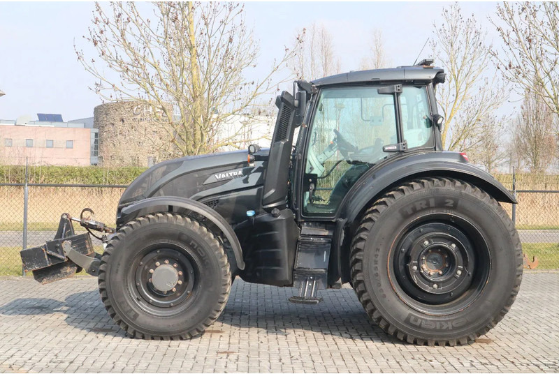 Valtra T234 D UNLIMITED | FRONT PTO | 53 KM/H | FULL OPTION - Τρακτέρ: φωτογραφία 1 Valtra T234 D UNLIMITED | FRONT PTO | 53 KM/H | FULL OPTION - Τρακτέρ: φωτογραφία 1