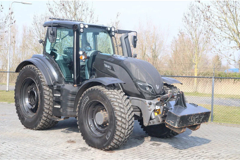 Valtra T234 D UNLIMITED | FRONT PTO | 53 KM/H | FULL OPTION - Τρακτέρ: φωτογραφία 5 Valtra T234 D UNLIMITED | FRONT PTO | 53 KM/H | FULL OPTION - Τρακτέρ: φωτογραφία 5