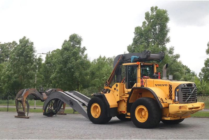 Volvo L180 F HL | HIGH-LIFT | LOG STACKER | HOLZ GRAPPLE - Ελαστιχοφόρος φορτωτής: φωτογραφία 3 Volvo L180 F HL | HIGH-LIFT | LOG STACKER | HOLZ GRAPPLE - Ελαστιχοφόρος φορτωτής: φωτογραφία 3