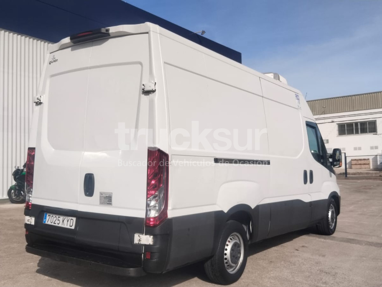 IVECO 35S16 12MS FRC-X - Επαγγελματικό αυτοκίνητο κόφα: φωτογραφία 4 IVECO 35S16 12MS FRC-X - Επαγγελματικό αυτοκίνητο κόφα: φωτογραφία 4