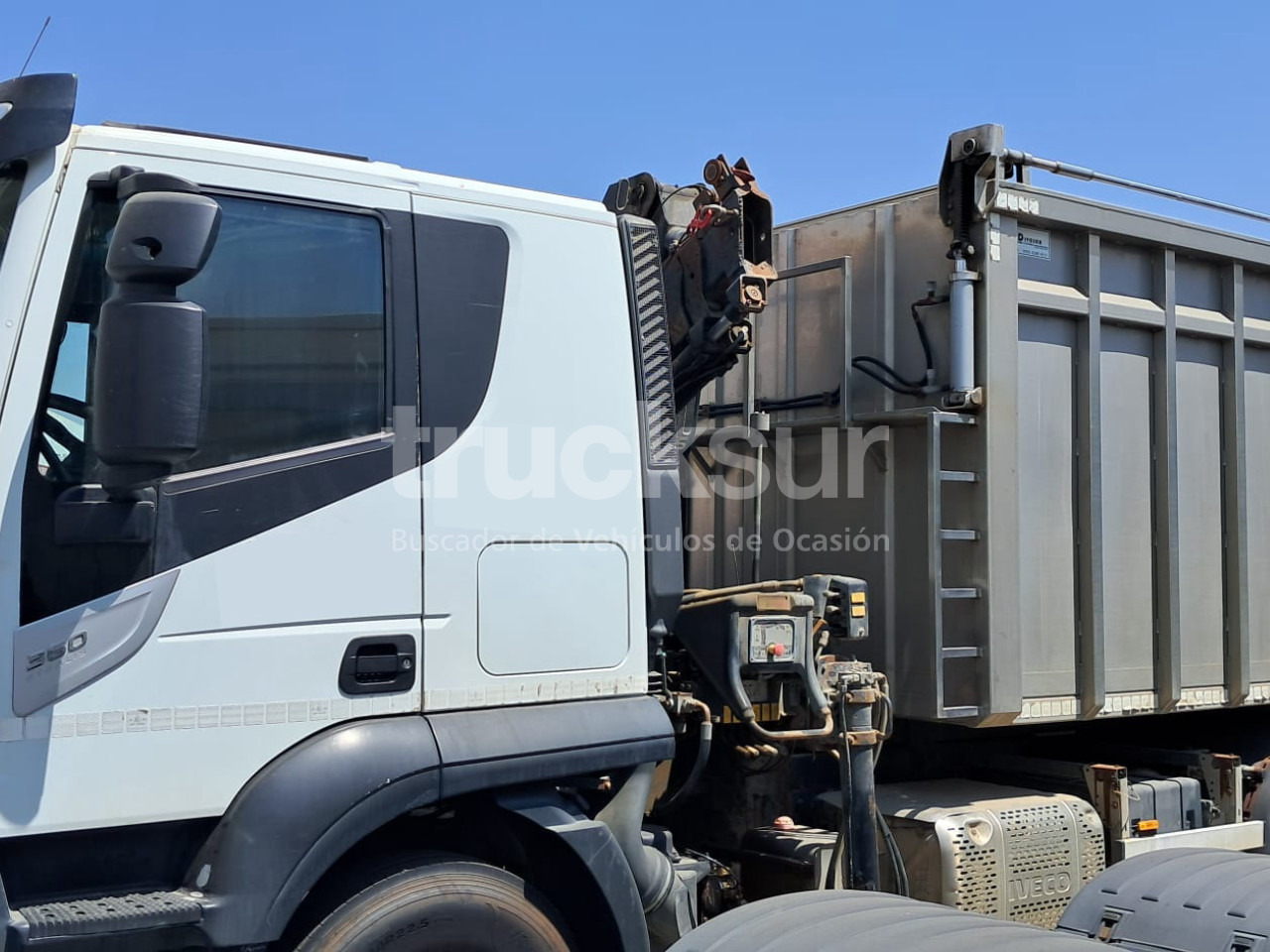 IVECO AT260SY/PS 360CV ejes 6x2*4 - Φορτηγό ανατρεπόμενο, Φορτηγό με γερανό: φωτογραφία 3 IVECO AT260SY/PS 360CV ejes 6x2*4 - Φορτηγό ανατρεπόμενο, Φορτηγό με γερανό: φωτογραφία 3