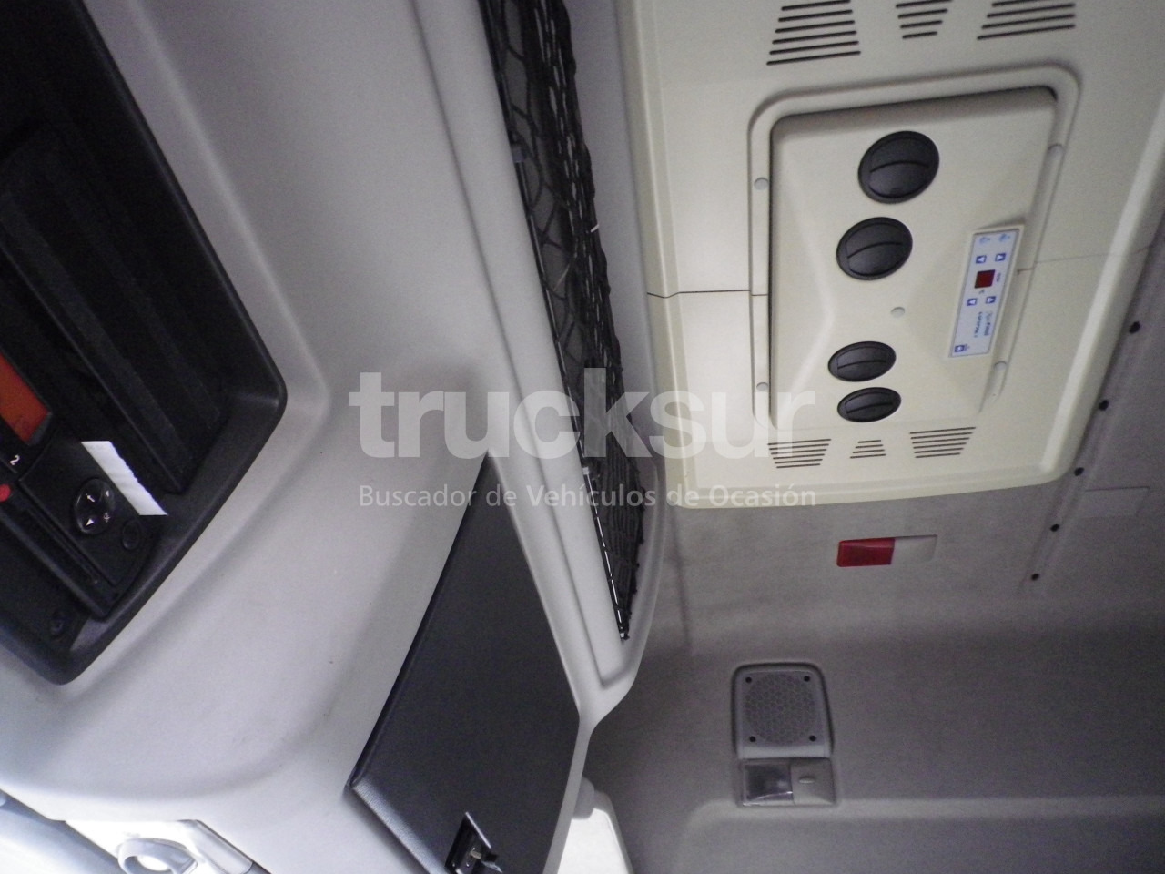 Φορτηγό κόφα RENAULT PREMIUM 370 DXI REMOLCADOR: φωτογραφία 17