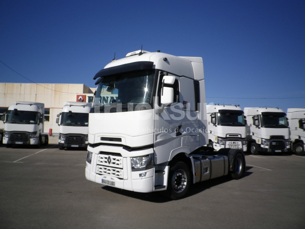 RENAULT T520 HIGH SLEEPER CAB - Τράκτορας: φωτογραφία 1 RENAULT T520 HIGH SLEEPER CAB - Τράκτορας: φωτογραφία 1