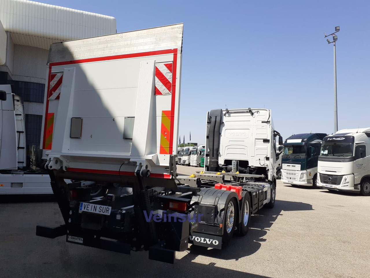 VOLVO FH4 I-SAVE - Φορτηγό: φωτογραφία 3 VOLVO FH4 I-SAVE - Φορτηγό: φωτογραφία 3