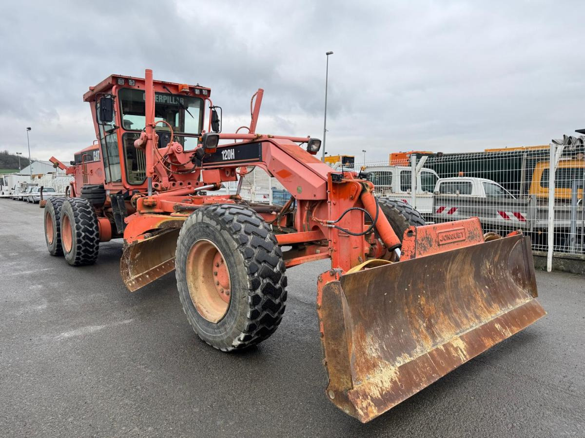 Caterpillar 120H - Γκρέιντερ: φωτογραφία 2 Caterpillar 120H - Γκρέιντερ: φωτογραφία 2