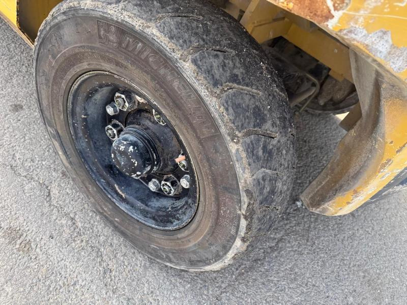 Πετρελαιοκίνητο περονοφόρο Caterpillar DP45NT: φωτογραφία 11 Πετρελαιοκίνητο περονοφόρο Caterpillar DP45NT: φωτογραφία 11