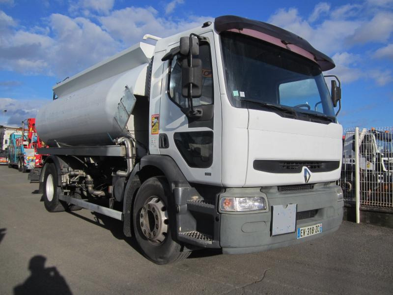 Renault Premium 250 - Φορτηγό βυτιοφόρο: φωτογραφία 2 Renault Premium 250 - Φορτηγό βυτιοφόρο: φωτογραφία 2